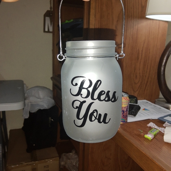 Lantern and a planter - Picture 1 of 2